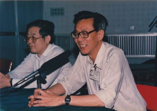1989年7月5日，高能所所长方守贤在北京正负电子对撞机、北京谱仪鉴定会上发言