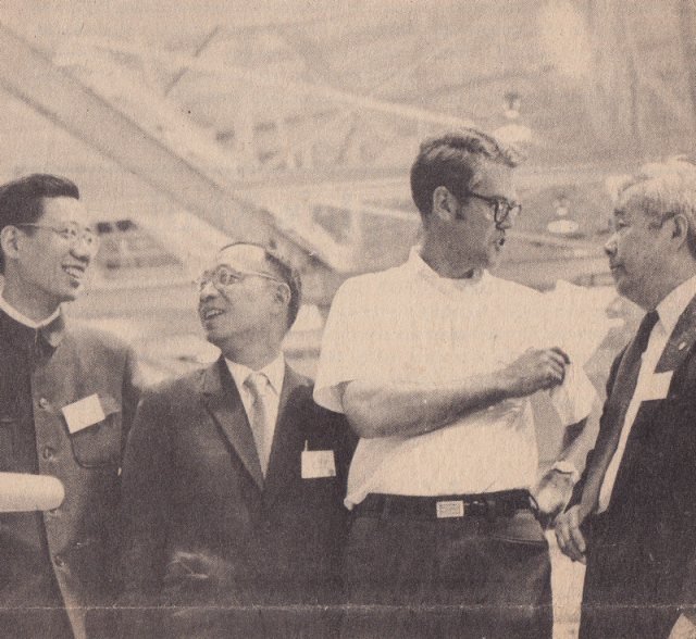 1973年，考察洛斯阿拉莫斯国家实验室，右一张文裕，左一方守贤，左二王祝翔